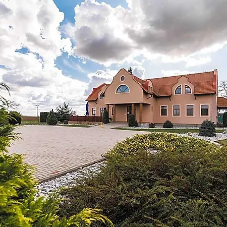Ard 3* Sarovce